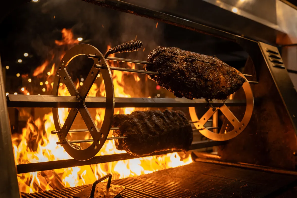 Ernie's Steakhouse